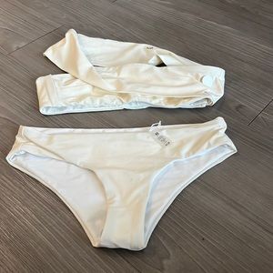 ALIX swim. XS. Creamy white